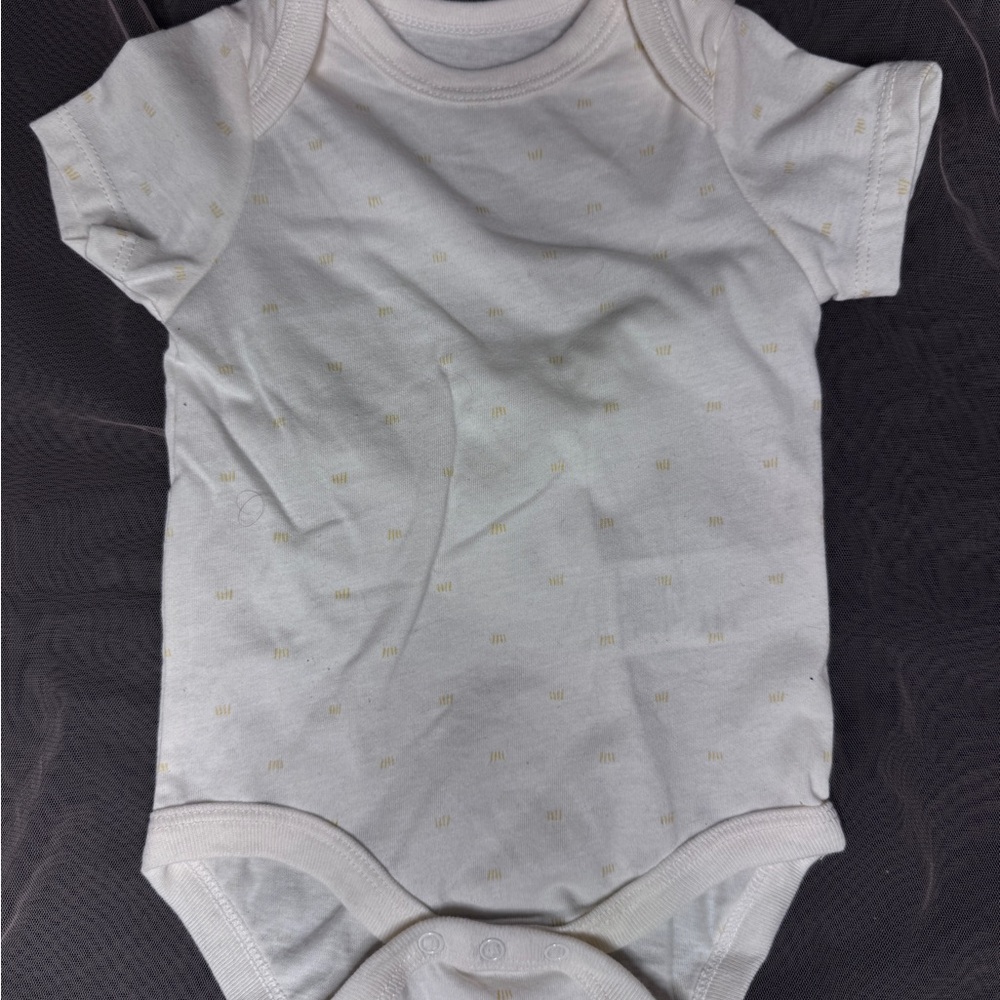 ✨3 for $20✨Cute Cream Baby Onesie